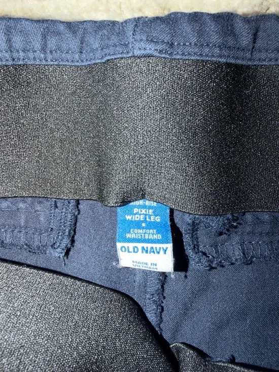 Old Navy Navy Pixie Wide Leg Pants - Picture 2 of 2